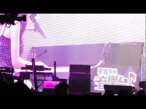 @鄧紫棋 GEM@SOMEDAY I'LL FLY~新城勁爆頒獎禮2012(現場版).