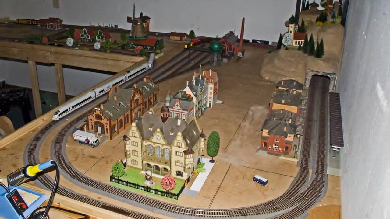Modelspoorbaan - YouTube