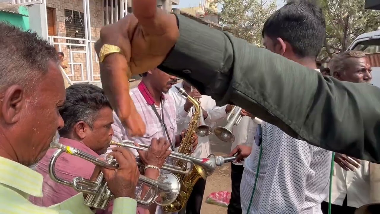 Saraswati Band Amalner Moves hum dil de Chuke Sanam song akhoki gustakiya Mo 9699325687