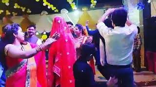 Agna me aail bahar bhauji..