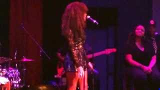 Video thumbnail of "Chante Moore (My Ultimate Whistle-Tone Singer Strikes Again)  "It's Alright" LIVE"