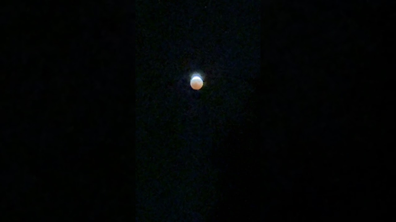 YouTubeでBlood Moon Lunar Eclipse - August 27, 2026 #lunareclipse2026 #moon #space #bloodmoonを視聴 YouTubeでBlood Moon Lunar Eclipse - August 27, 2026 #lunareclipse2026 #moon #space #bloodmoonを視聴