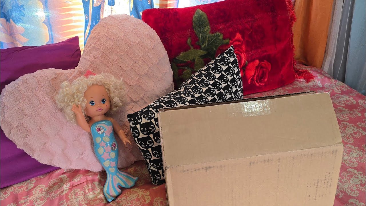 Not So Cute Dolly Box Opening + Magical Cleaning Recipe to get stains out of Vintage Baby Clothes 