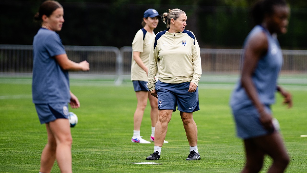 Press Conference: Laura Harvey on Rivalry and Respect