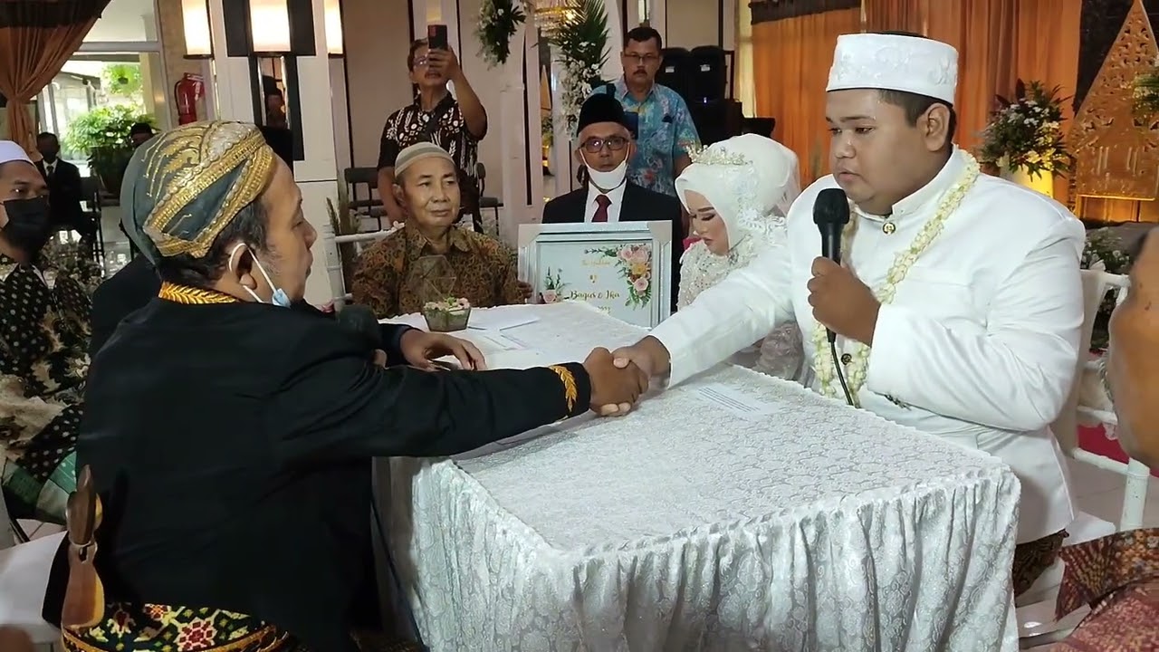 wedding by.Busana wedding surabaya - BSN Decoration - Rohesa vidio shoting - AGphoto