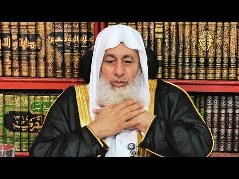 حكم وضع اليد اليمنى على اليسرى في الصلاة وموضعها وهل توضع بعد الركوع
