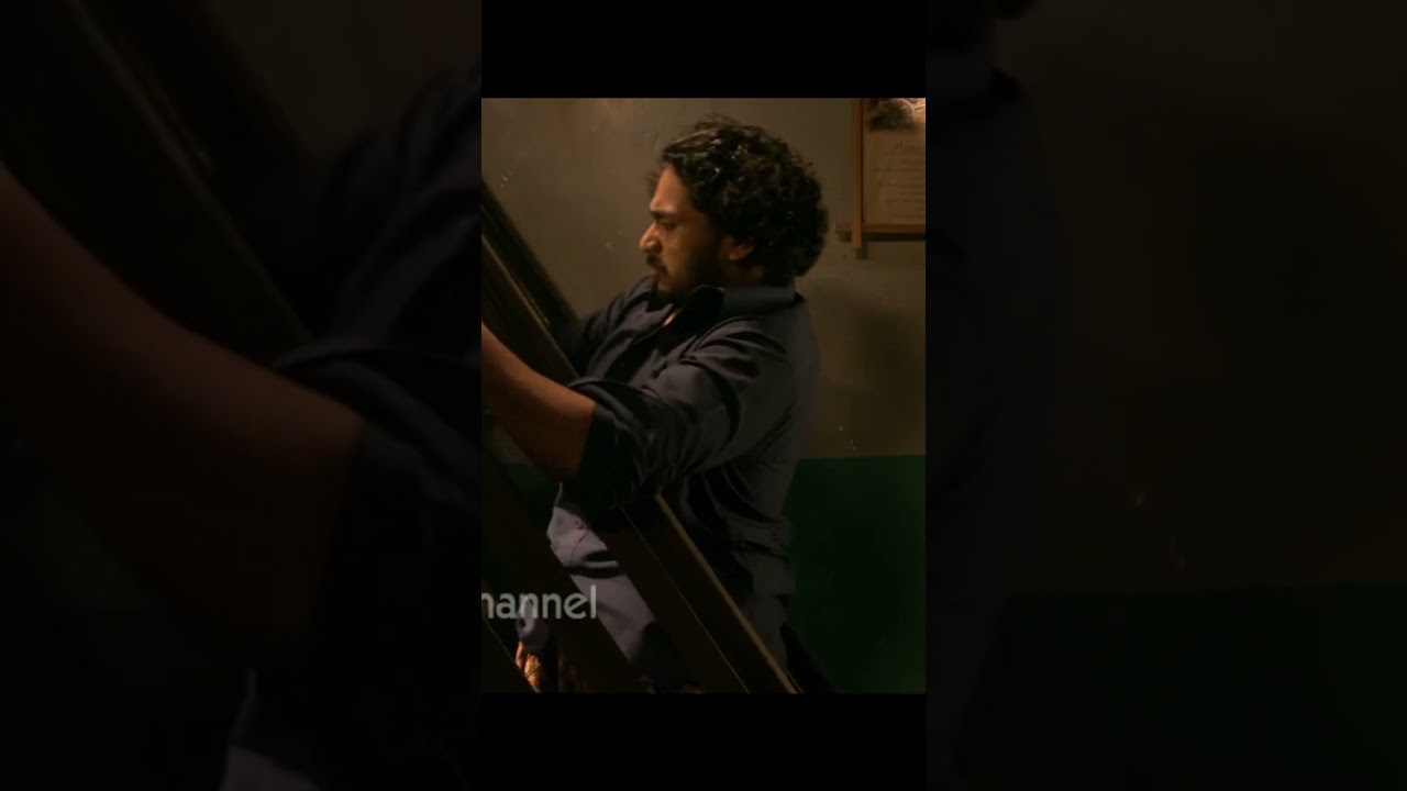 "ഇയാളെന്തിനാ നട്ടപ്പാതിരയ്ക്ക് ആളെ പേടിപ്പിക്കുന്നെ?" 😝😬 | Last Bench 