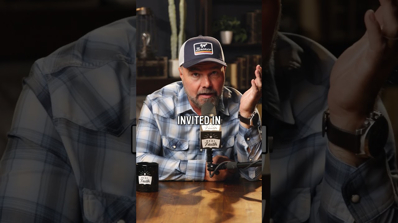 Grandparents, Don’t Hijack the Baby Reveal