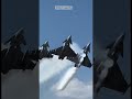 ✈️ Formación militar se rompe en el aire 😱💥