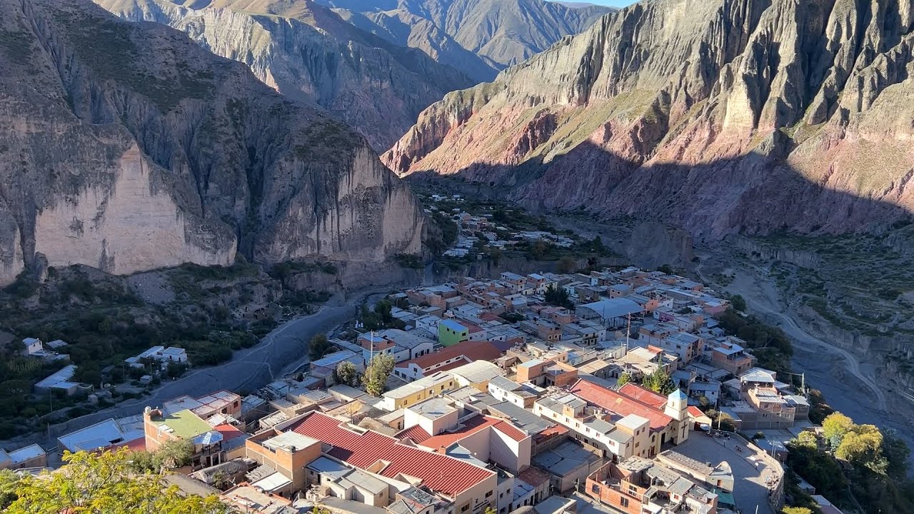 🫢Atrapado en la Montaña. Este pueblo no se parece a ninguno ♥️ Enamorados de Iruya, Salta. Argentina