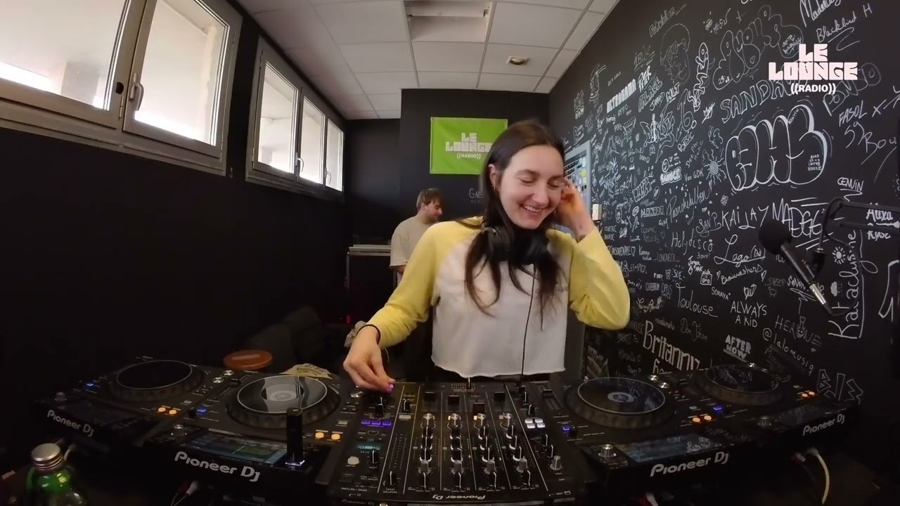 AZLA (Dj Set)⎥Le Lounge