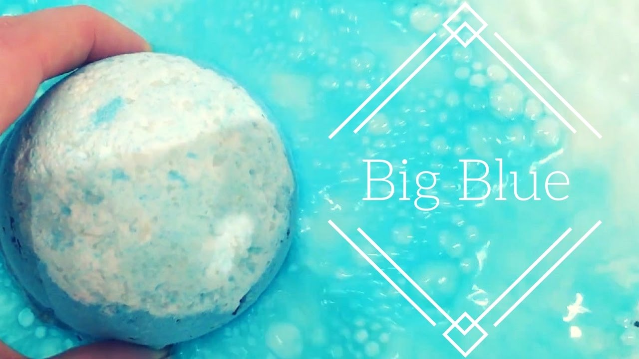 Lush Big Blue Bath Bomb Demo | TheBeautyJournals