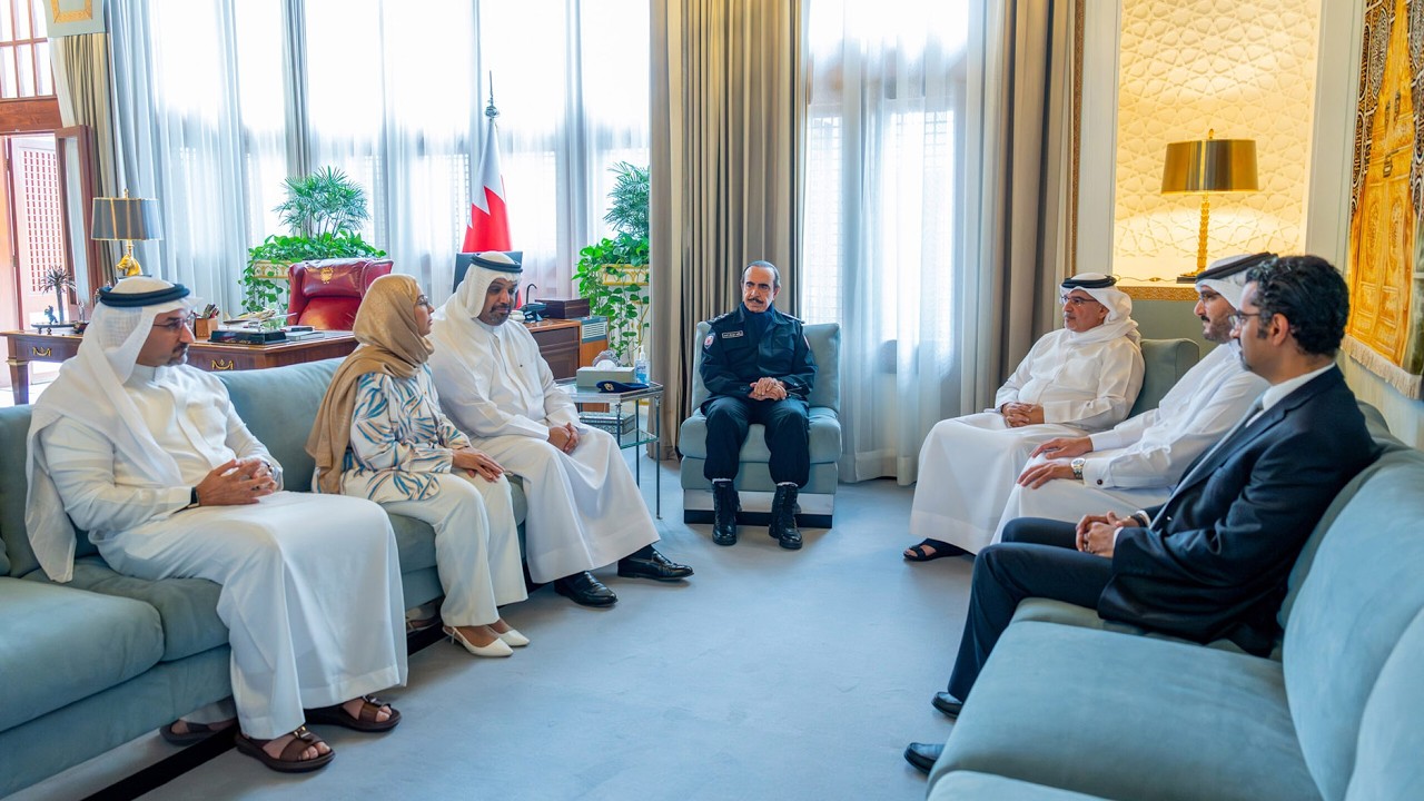 سمو ولي العهد رئيس مجلس الوزراء يطلع على مستجدات الأوضاع الأمنية والصحية والتجارية والخدمات البلدية