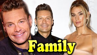 Ryan Seacrest Family With Father,Mother and Girlfriend Shayna Taylor 2025