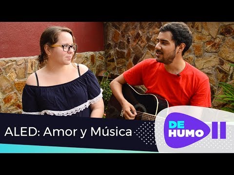 ALED: Una pareja que fluye en el amor y la música