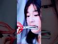 How to eat noodles without making a mess!