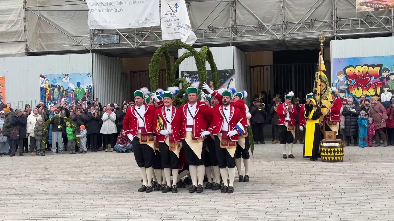 ライブ中継！7年に一度の伝統舞踊　ミュンヘン(München)のシェフラータン
