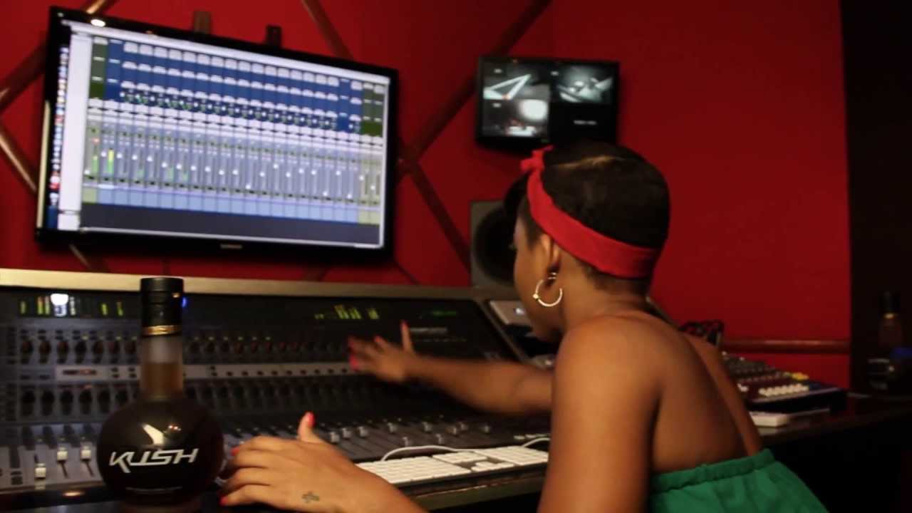 promoter flank Blak Diamon - You Remind Me (Official HD video)