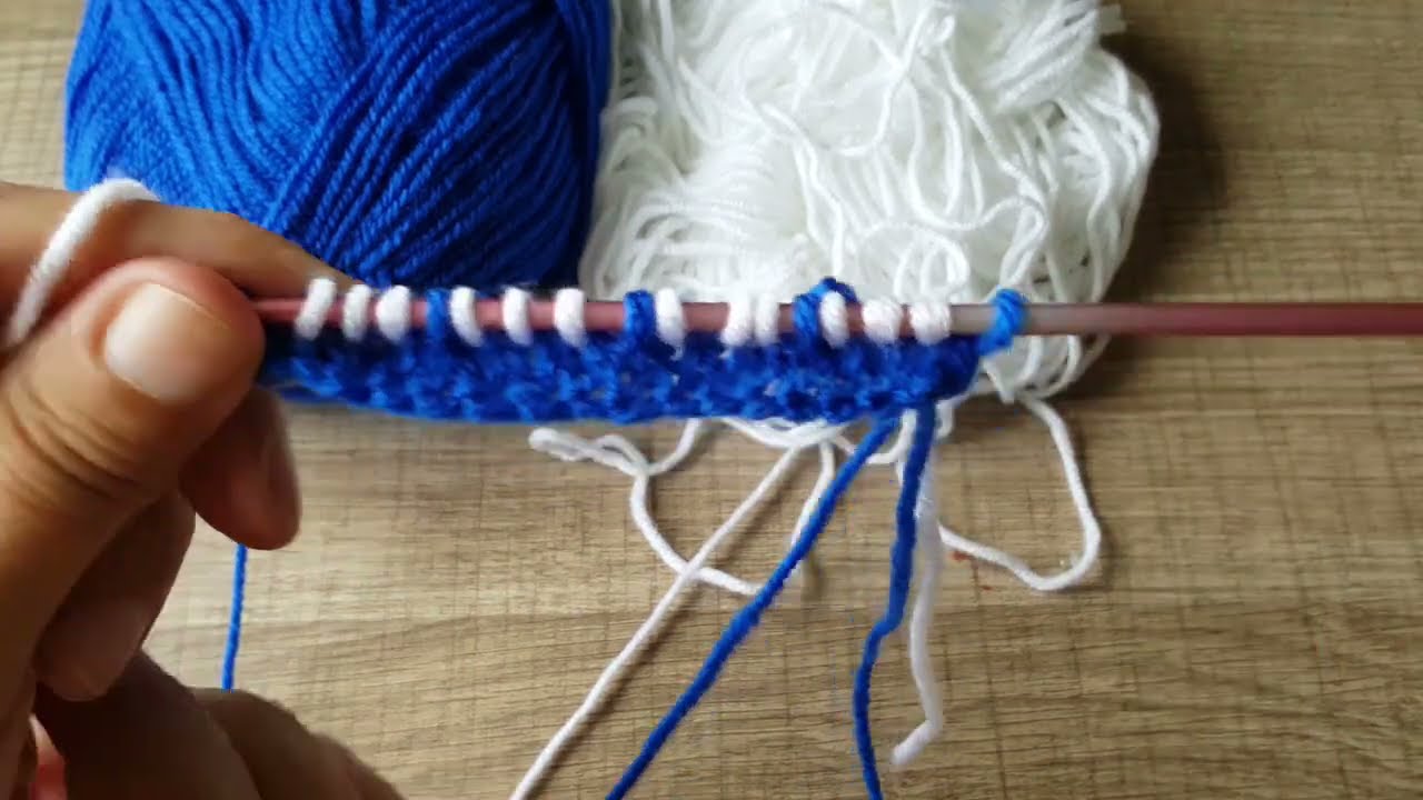 İki Renkli Baklava Desenli Örgü Modeli