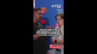 Sem Vertelt Of Hij Iemand In Zijn Omgeving Heeft Gehad Die Ziek Was, Waardoor Deze Avond Hem Raakt.