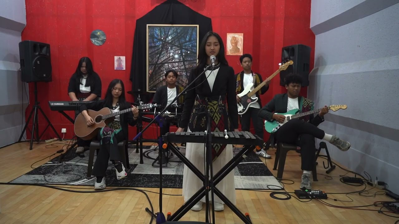 Puisi Pilihan: “Malam Maut” Karya Toto Sudarto Bachtiar