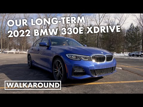 2022 BMW 330e xDrive interior and exterior walkaround review  | Autoblog Garage