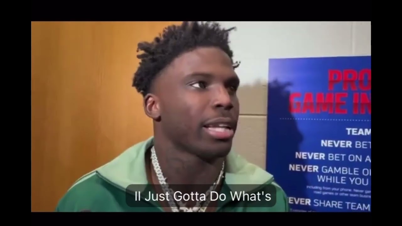 Tyreek Hill wants out of Miami 