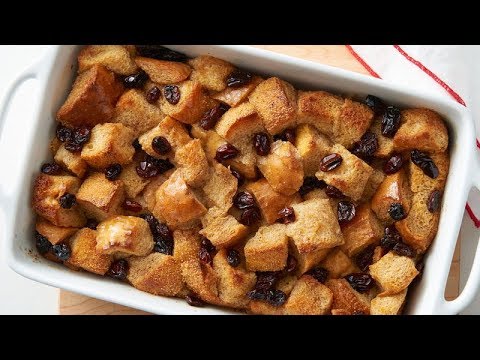 Old-Fashioned Bread Pudding | Betty Crocker Recipe