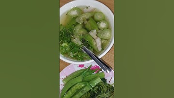 Mời các bạn dùng bữa cơm,canh đạm bạc cùng gia đình mình ạ.