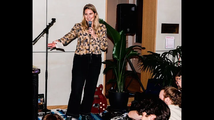 Ali Levin Stand Up @ Cafe Kitsune