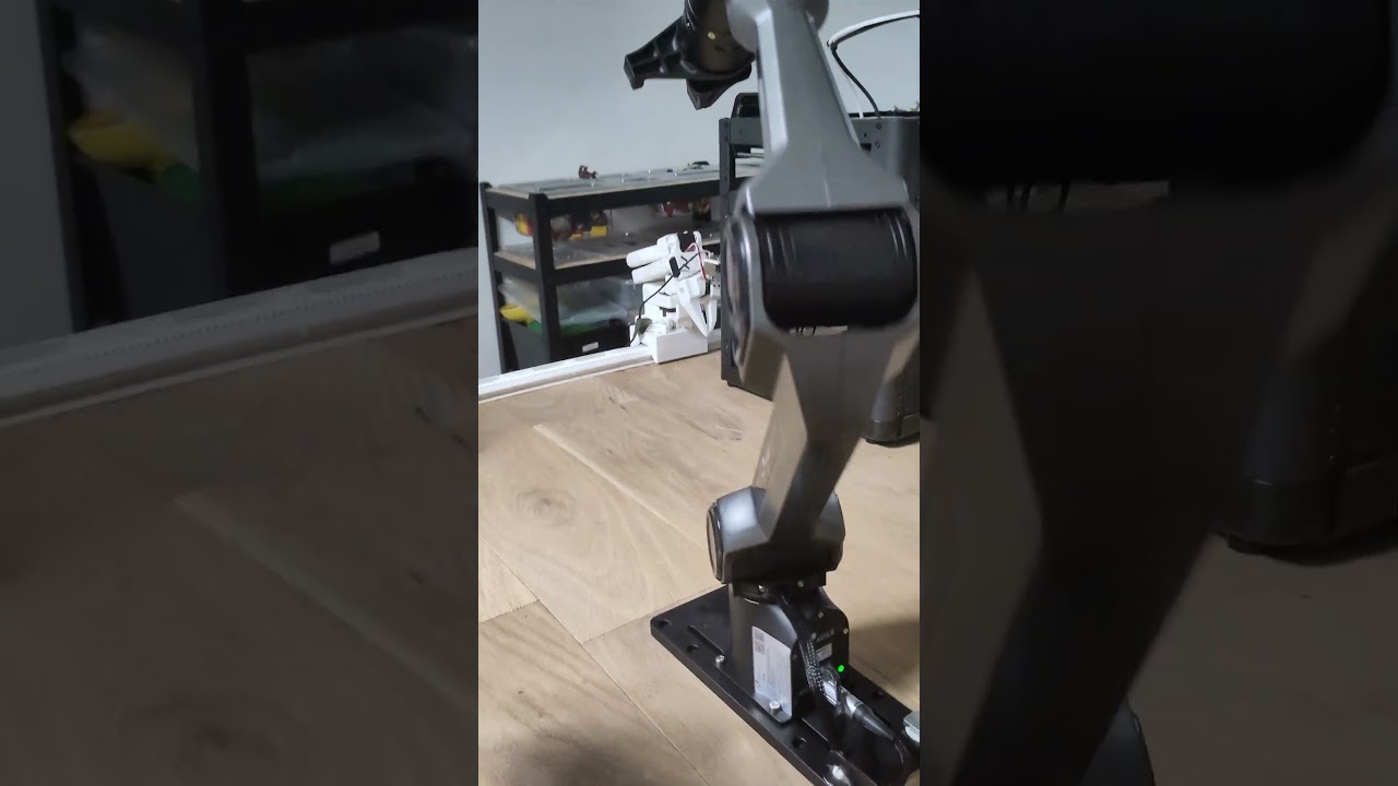 Teleoperation of AgileX PiPER robot with Lerobot so101