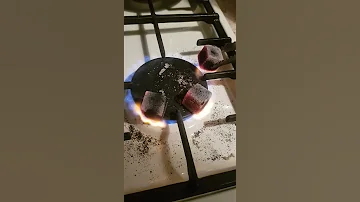Забиваем дымный кальян.