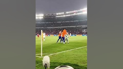 شاهد / كواليس مباراة منتخبنا الوطني امام منتخب إندونيسيا والتي انتهت بفوز أسود الرافدين بهدفين دون ر