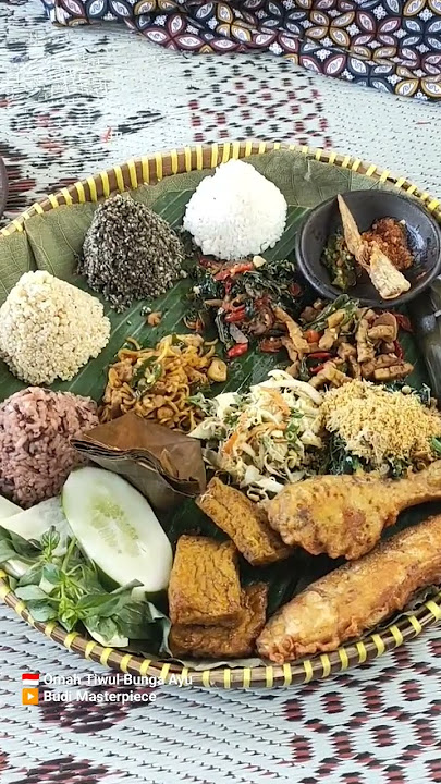 Kuliner di Sukoharjo. Omah Tiwul Bunga Ayu Weru #shortvideo #shorts #tiwul #mukbang