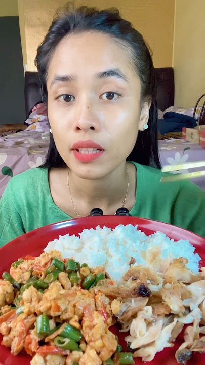 Kerupuknya enak bgt gilee #dailyvlog #mukbang #minivlog #food #kerupukikan