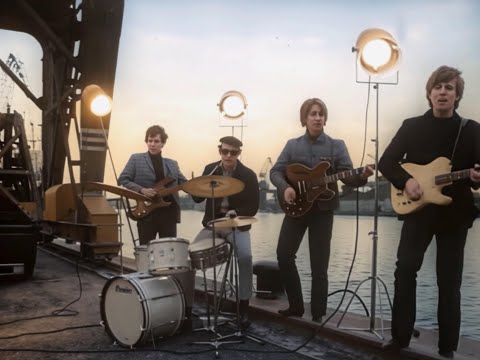 THE HOLLIES 📀 I Can't Let Go {DES Stereo} 1966