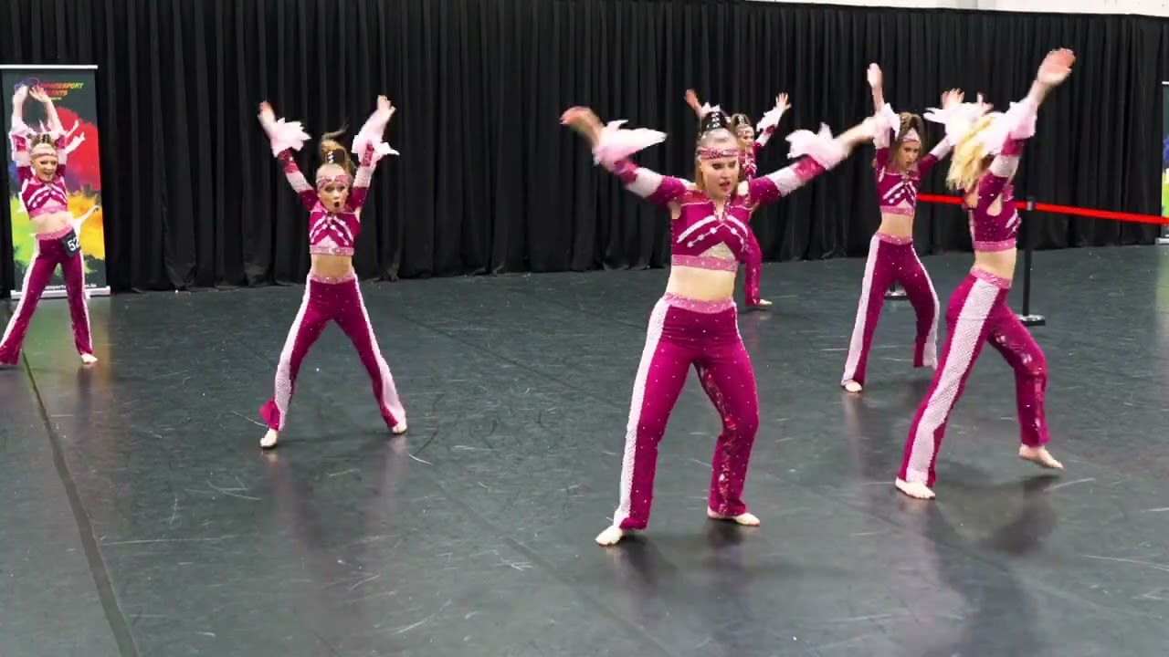 Company Dance NRGY @ Dance sports competition te Blankenberge, DISCO Small group juniors new talent