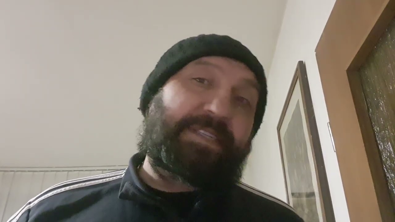 Siliconu de la Soba de dincolo, uitațivă atent, și spuneți ce vedeți.