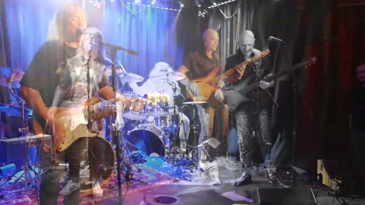 Davy Oz Band - YouTube thumbnail