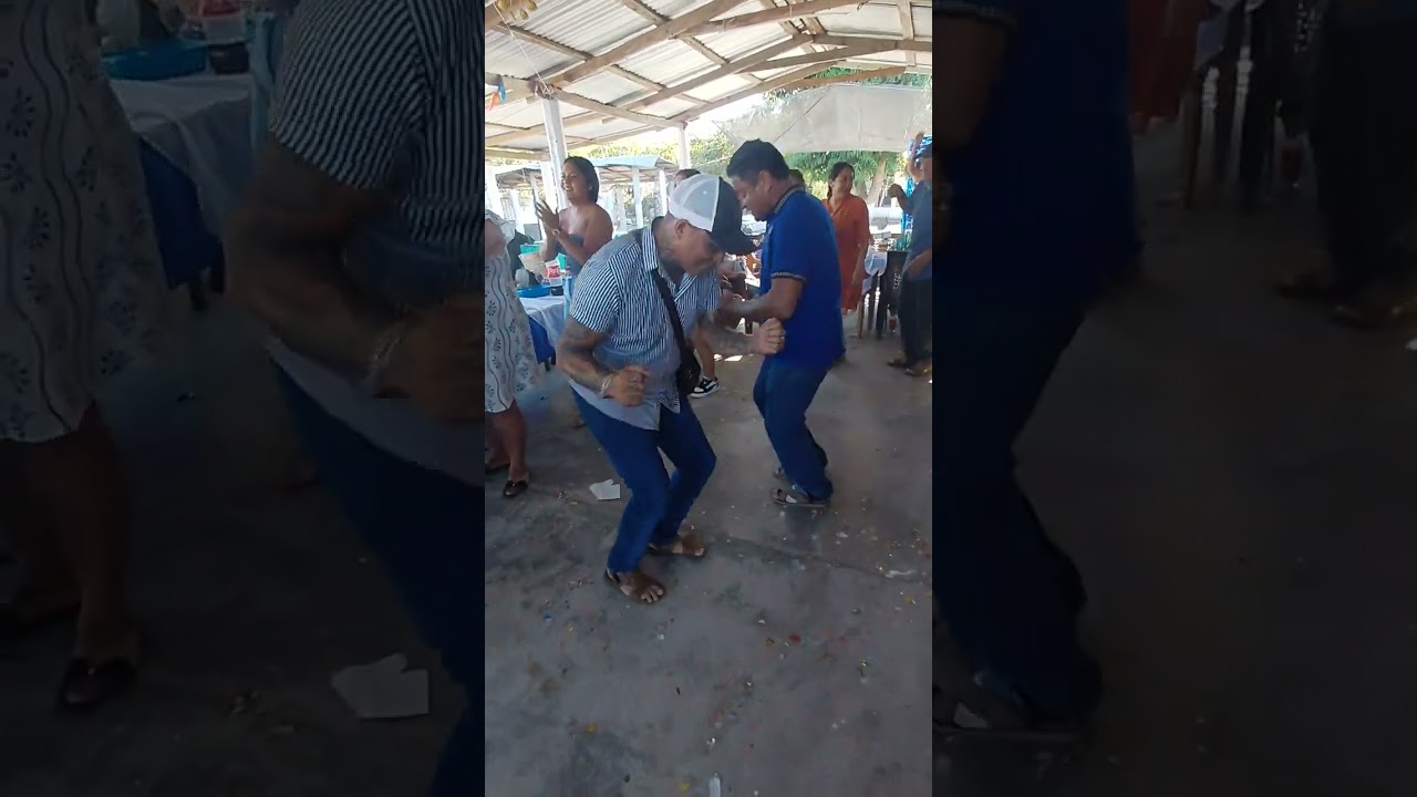 Recibimiento de  fabian cueto en guanajuato 