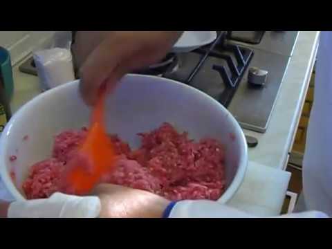 Video: Come Cucinare La Carne Cruda A Casa