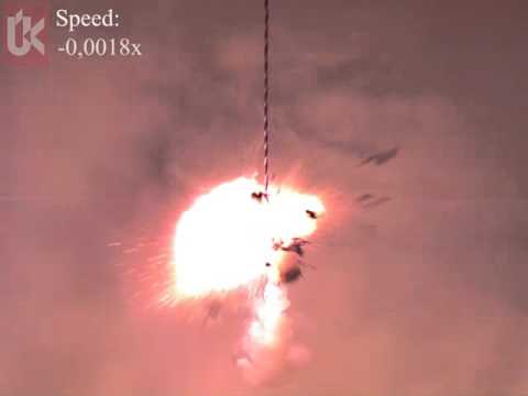Firecracker explosion - 13000 fps recording