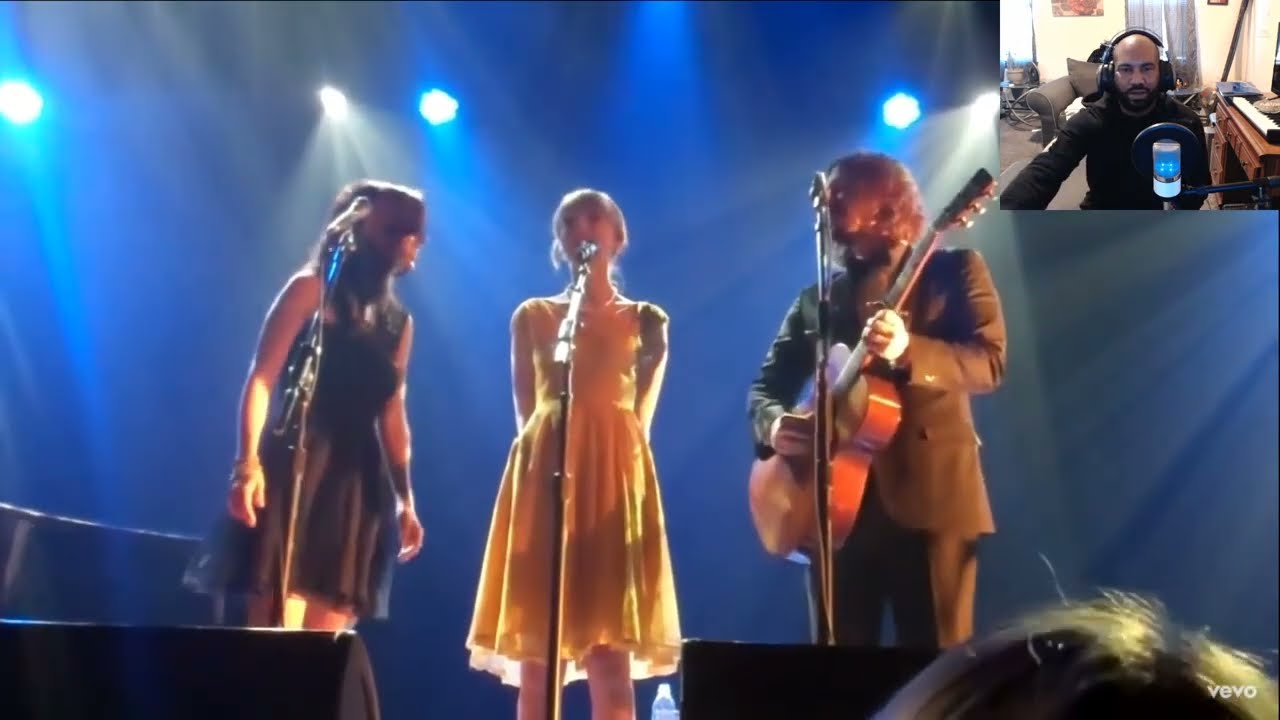 TAYLOR SWIFT REACTION TO - Taylor Swift - Safe & Sound (Live Acoustic)