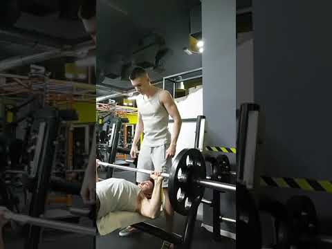 Video 75 Kg Bench Press x 4 - youtube