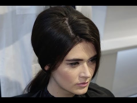 Как делать начес на средние волосы