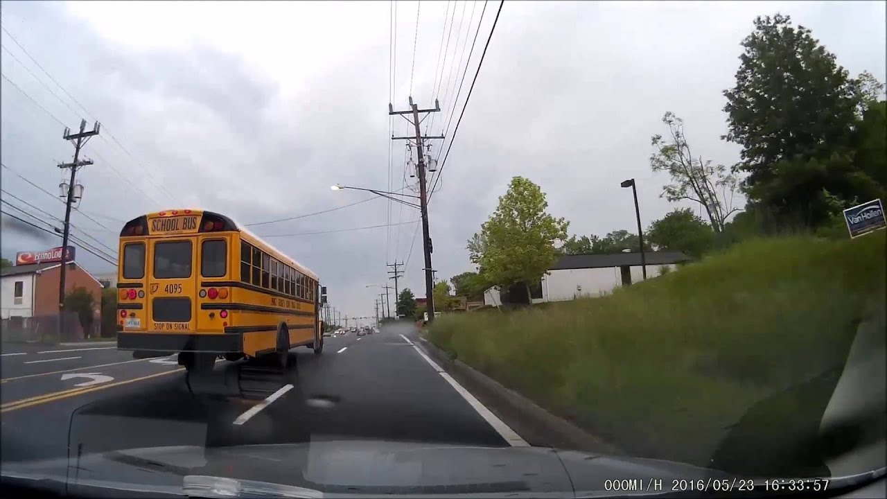 School Bus Runs Red Light - YouTube