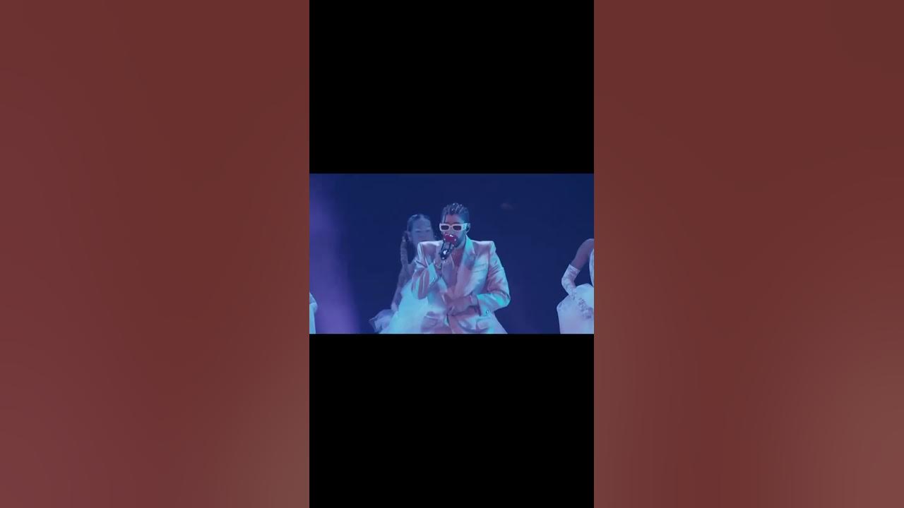 BAD BUNNY - TITI ME PREGUNTO EN VIVO
