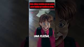 Este Chico Estaba En Su Carro Pero Había Un Muñeco Atrás