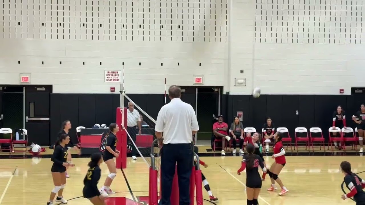 09/15/2025 JV Volleyball: Freshman year. @ Newfield. Kali Setting boop