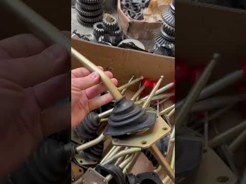 Важіль перемикання передач МТЗ (З ГОФРОЮ) 70-1702020 А, видео 1